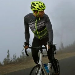 Dare 2b Men's AEP Expatiate Cycling Jersey -Outdoor Gear Store go 331064 g