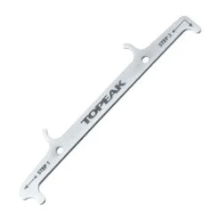 Topeak Chain Hook & Wear Indicator 7 Topeak Chain Hook & Wear Indicator -Outdoor Gear Store go 655462 z